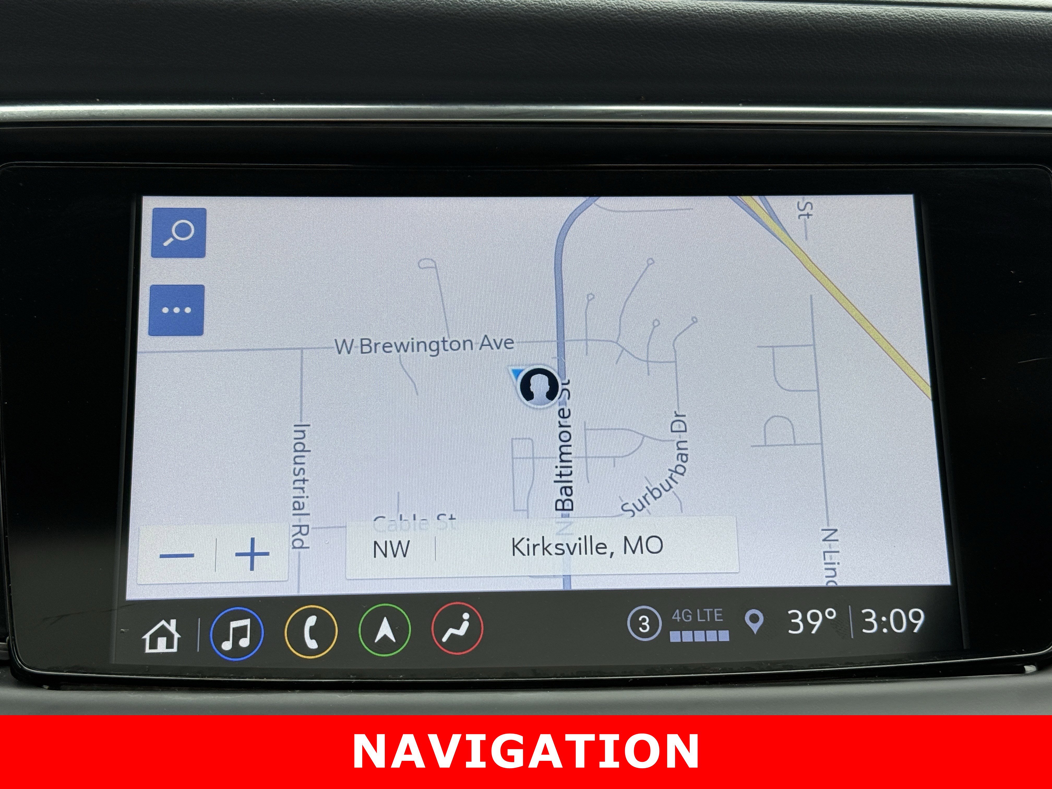 Used 2023 Buick Enclave Essence w/ Experience Buick Package image 24