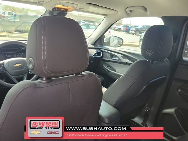 Used 2021 Chevrolet TrailBlazer LT w/ Convenience Package FWD image 14