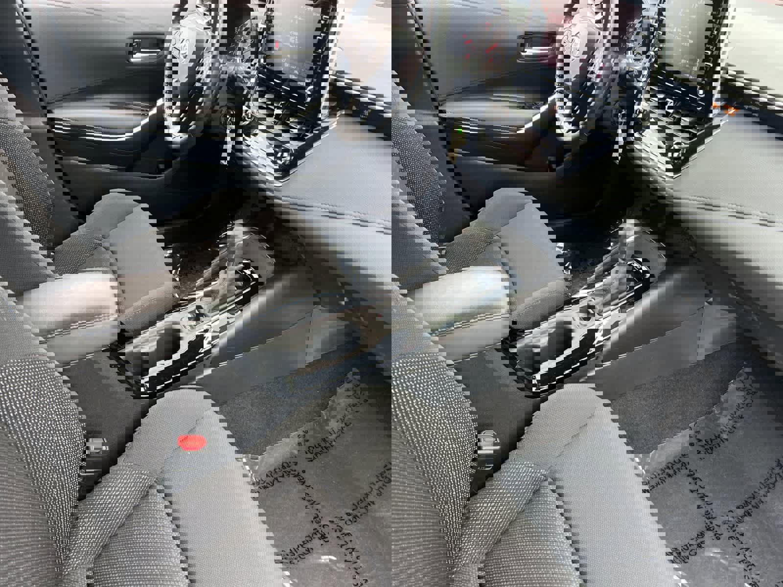 Used 2020 Toyota Corolla SE image 15