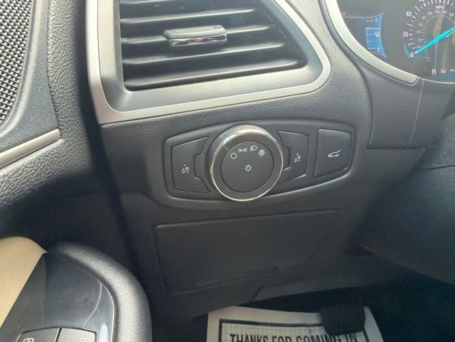 Used 2018 Ford Edge SEL w/ Equipment Group 201A FWD image 30