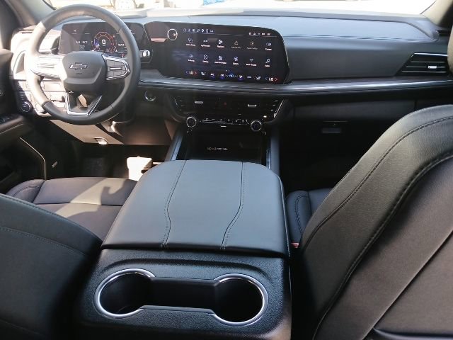 Used 2025 Chevrolet Tahoe Z71 w/ Comfort Package AWD/4WD image 29
