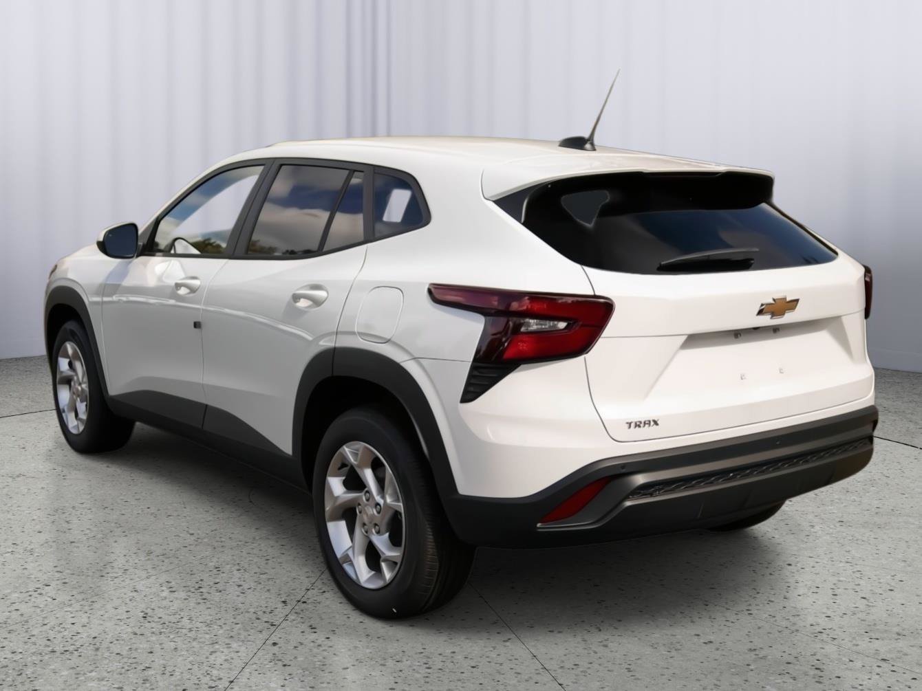 New 2026 Chevrolet Trax LS w/ LS Convenience Package FWD image 5