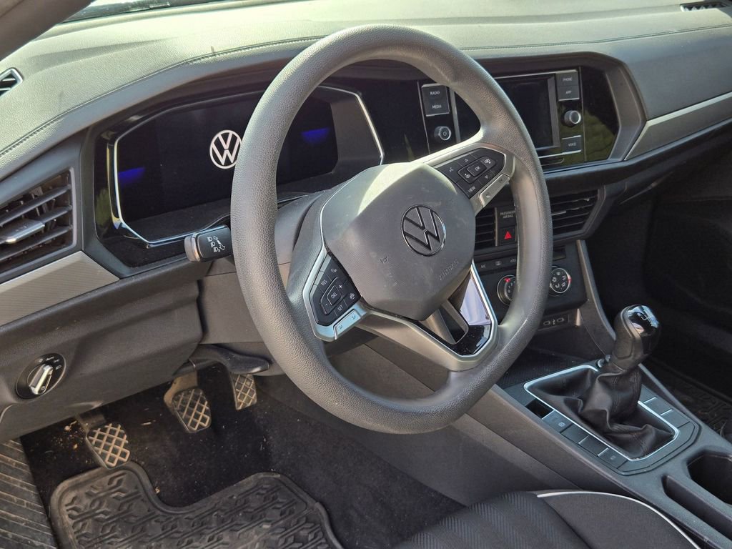 Used 2022 Volkswagen Jetta Sport image 7