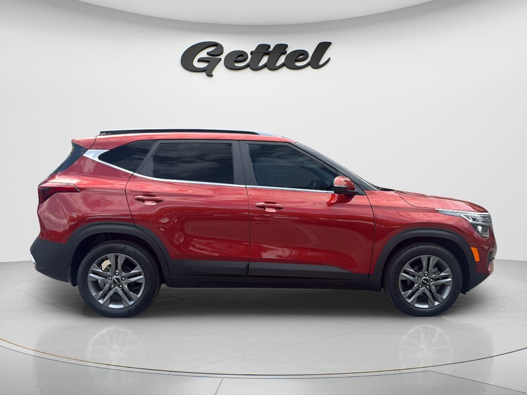 Used 2023 Kia Seltos S FWD image 4