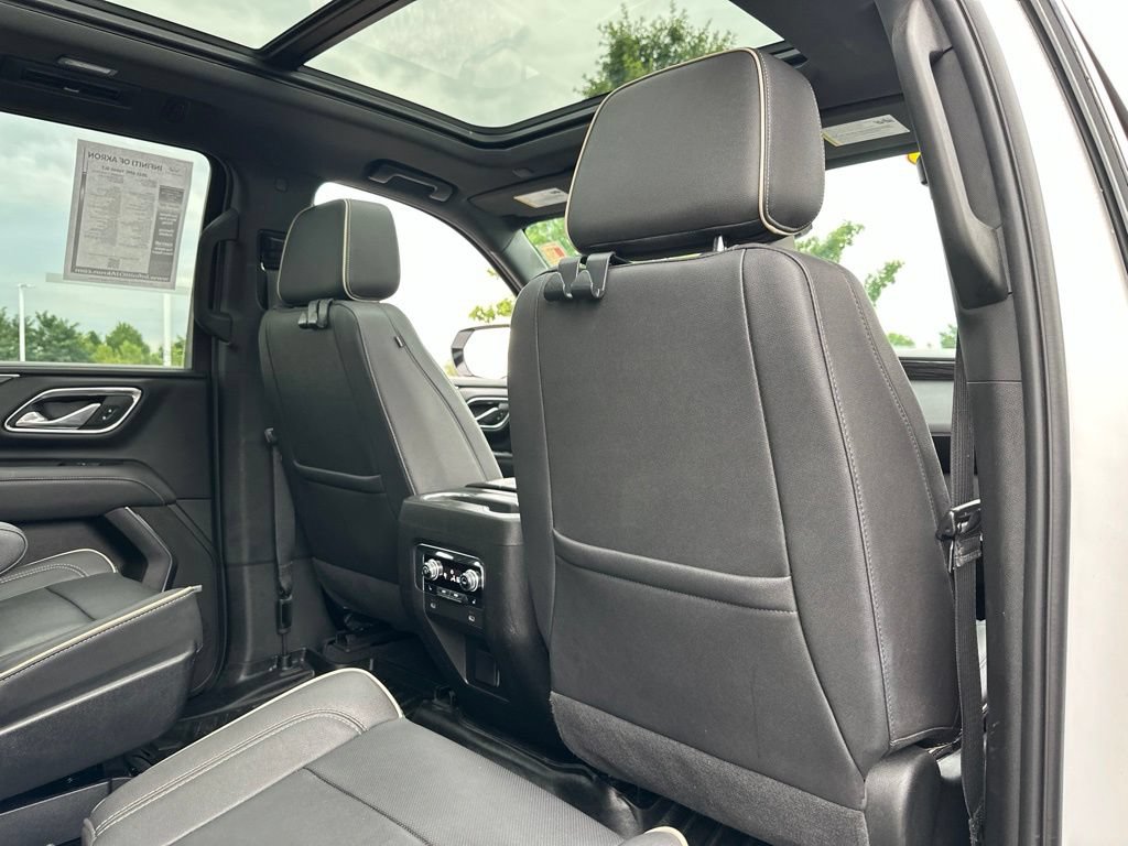 Used 2023 GMC Yukon SLT w/ SLT Premium Package AWD/4WD image 31