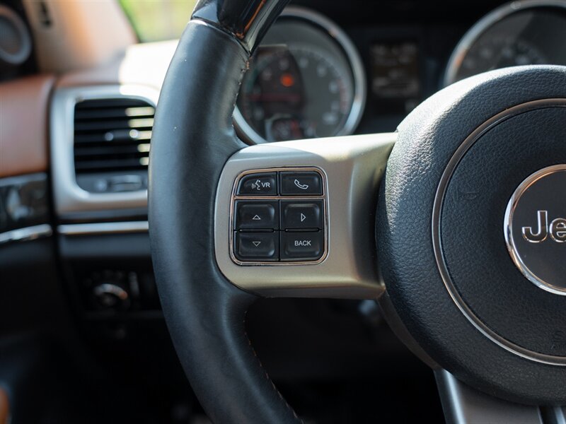 Used 2012 Jeep Grand Cherokee Overland Summit AWD/4WD image 28