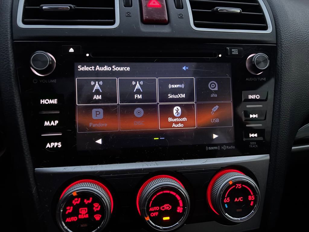 Used 2017 Subaru Crosstrek 2.0i Limited image 7