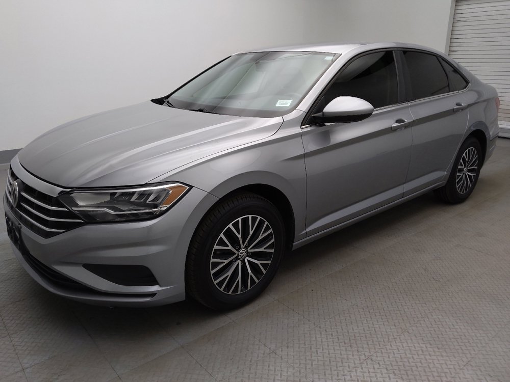Used 2021 Volkswagen Jetta R-Line FWD image 2