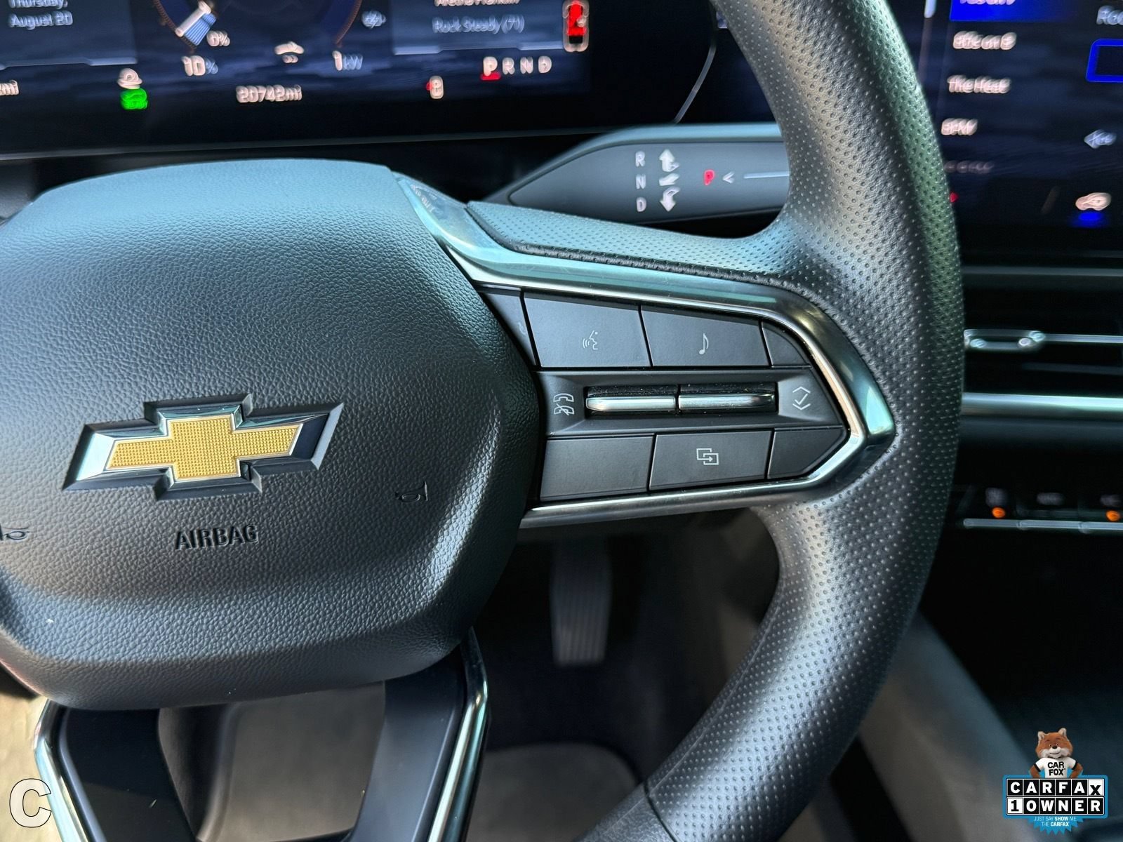 Certified 2025 Chevrolet Equinox EV LT FWD image 16