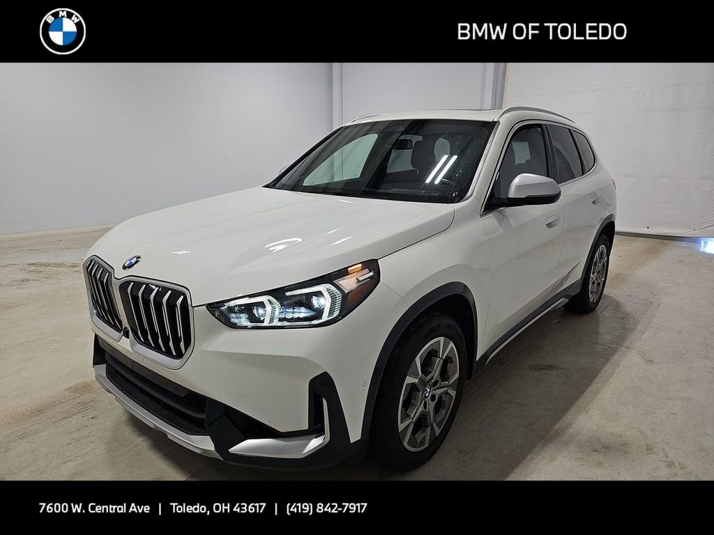 Used 2023 BMW X1 xDrive28i w/ Premium Package image 1