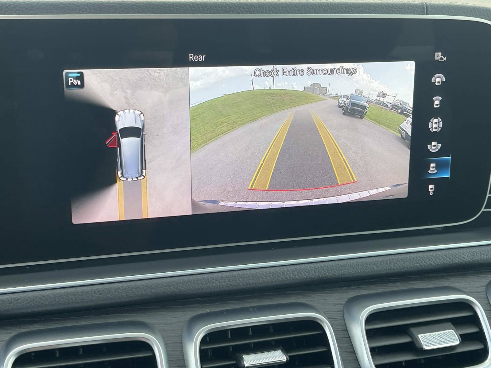 Certified 2023 Mercedes-Benz GLS 450 4MATIC image 38