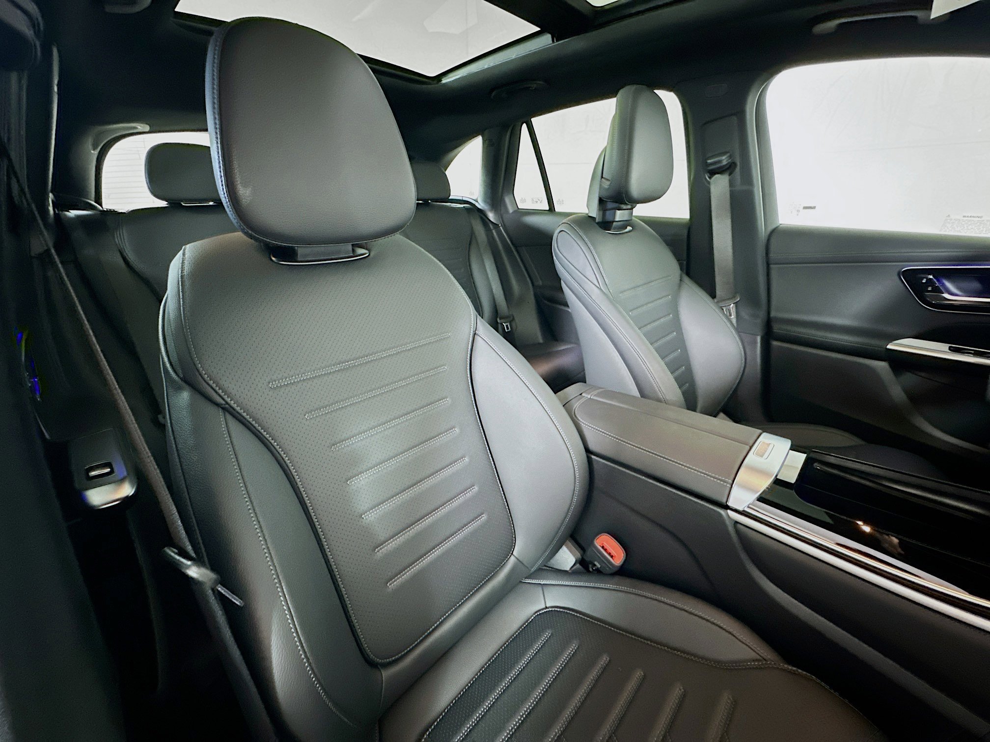 New 2025 Mercedes-Benz GLC 350e 4MATIC image 28