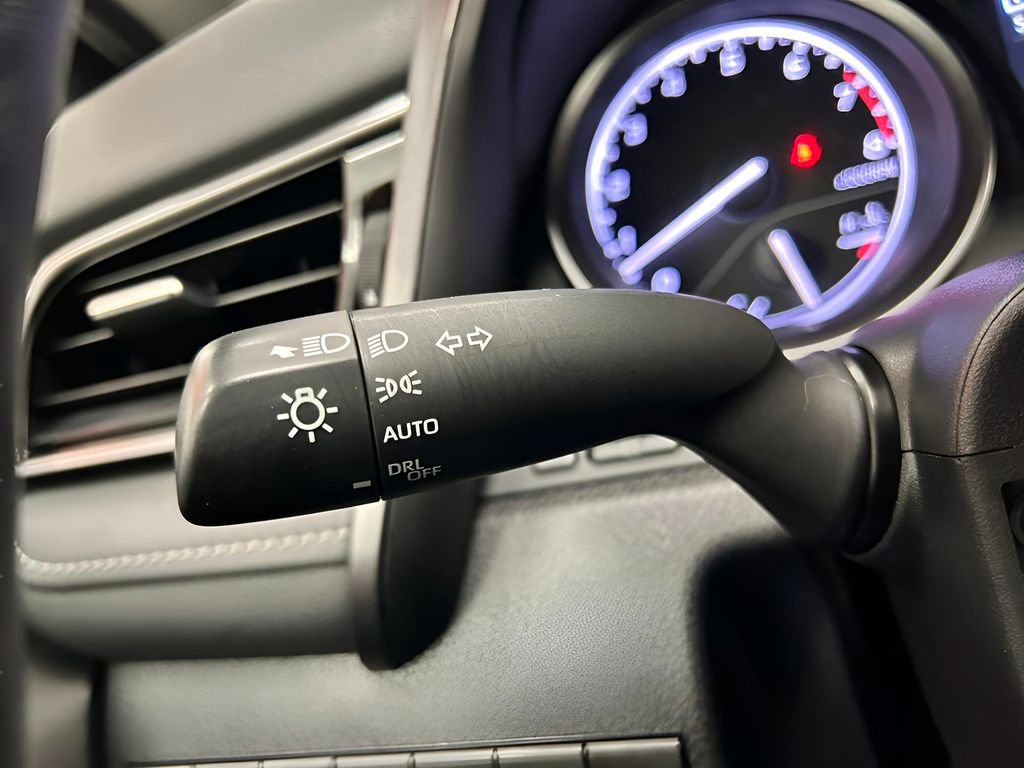 Used 2024 Toyota Camry SE image 13