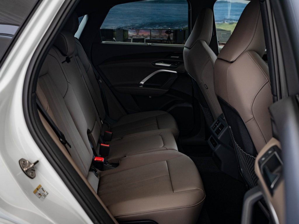 New 2025 Audi Q5 Premium Plus image 34