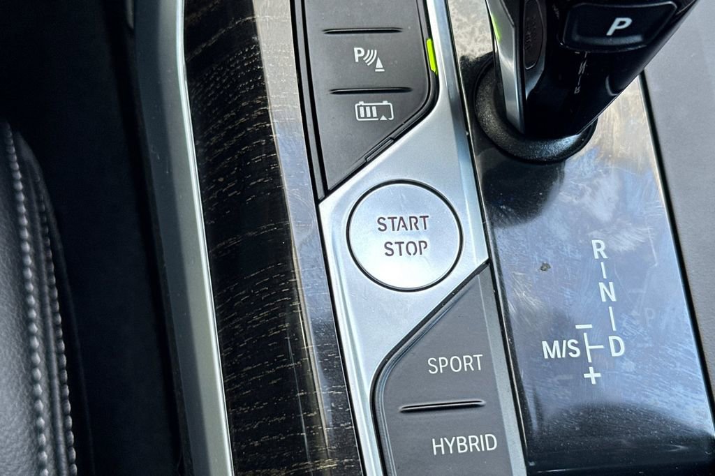 Used 2022 BMW 330e w/ Driving Assistance Package image 24