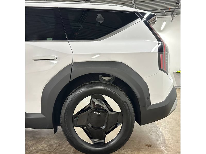 Used 2026 Kia EV9 Wind AWD/4WD image 10