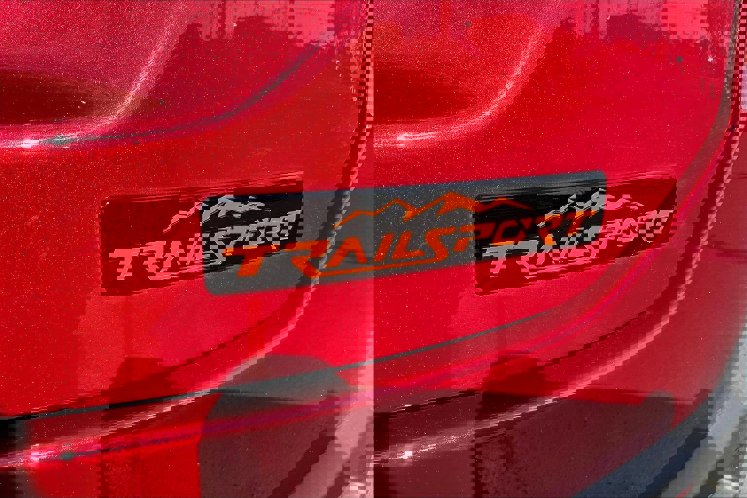 Used 2025 Honda Pilot TrailSport image 24