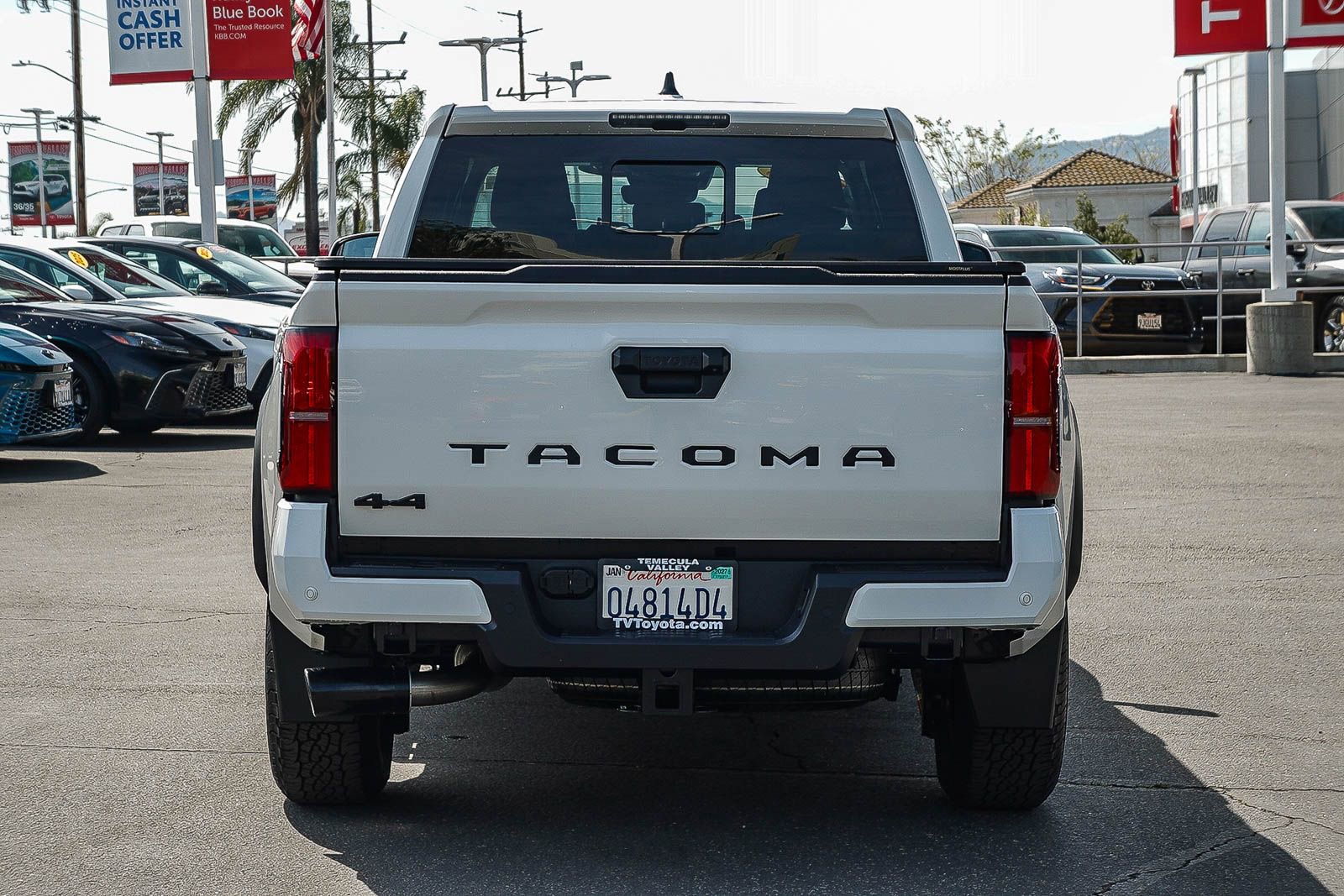 Certified 2024 Toyota Tacoma TRD Off-Road w/ TRD Off Road Upgrade Package AWD/4WD image 6