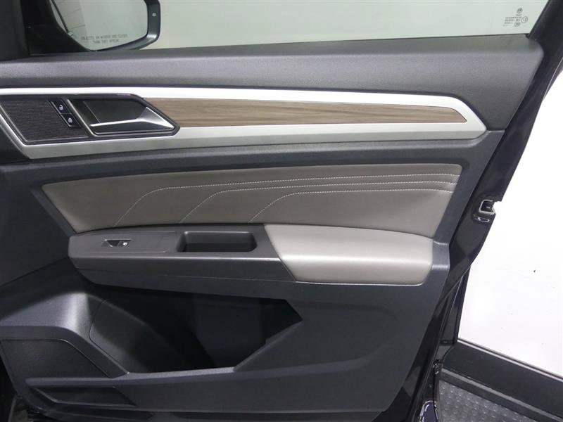 Used 2022 Volkswagen Atlas SEL AWD/4WD image 19