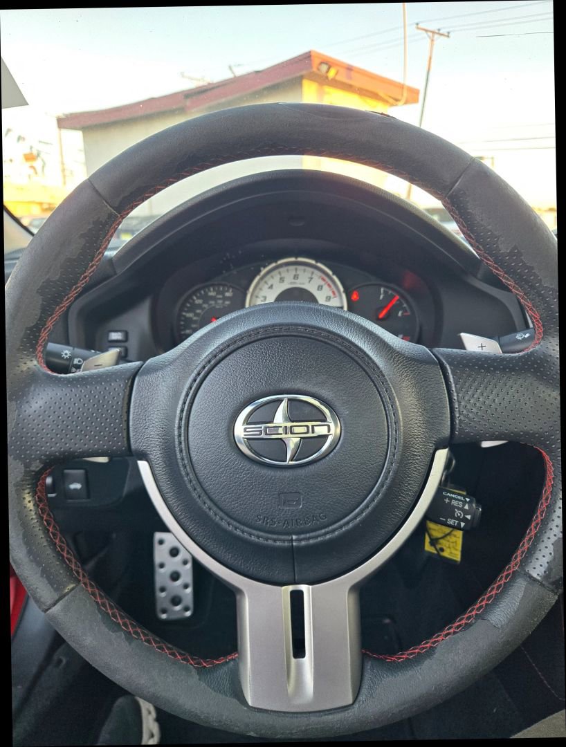 Used 2014 Scion FR-S image 17