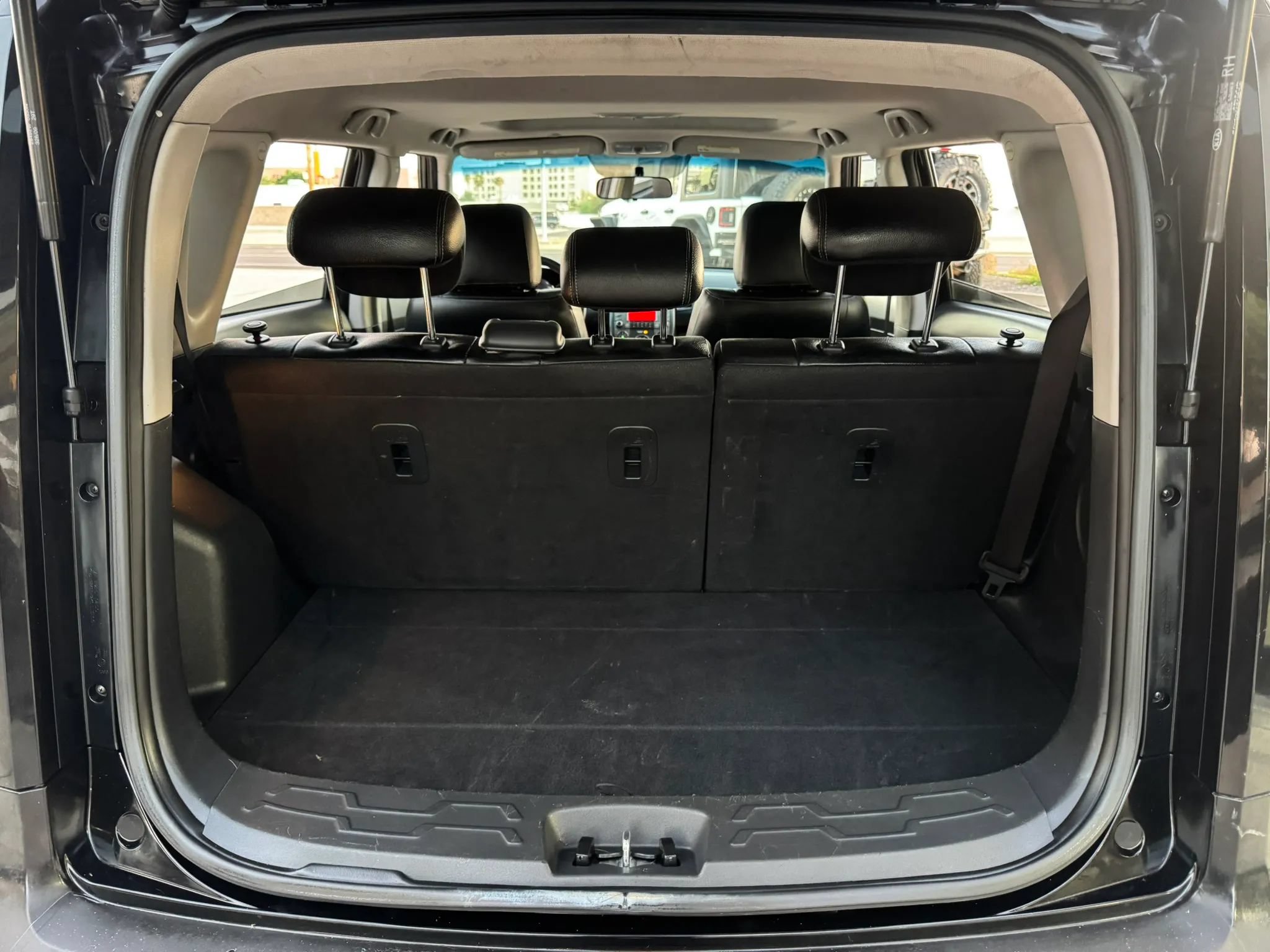 Used 2010 Kia Soul + FWD image 23