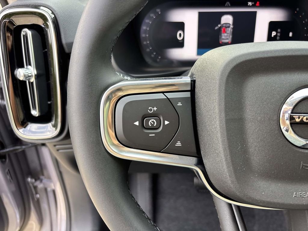 New 2026 Volvo XC40 B5 Plus w/ Protection Package Premier image 17