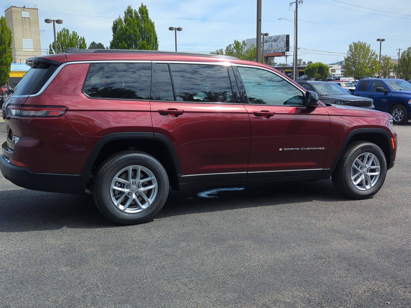 New 2026 Jeep Grand Cherokee L 4WD image 10