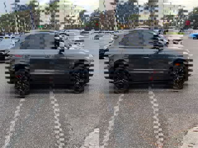 Used 2021 Porsche Macan S w/ Premium Package image 9