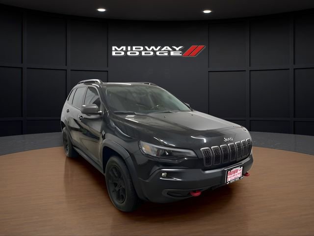 Used 2019 Jeep Cherokee Trailhawk image 4