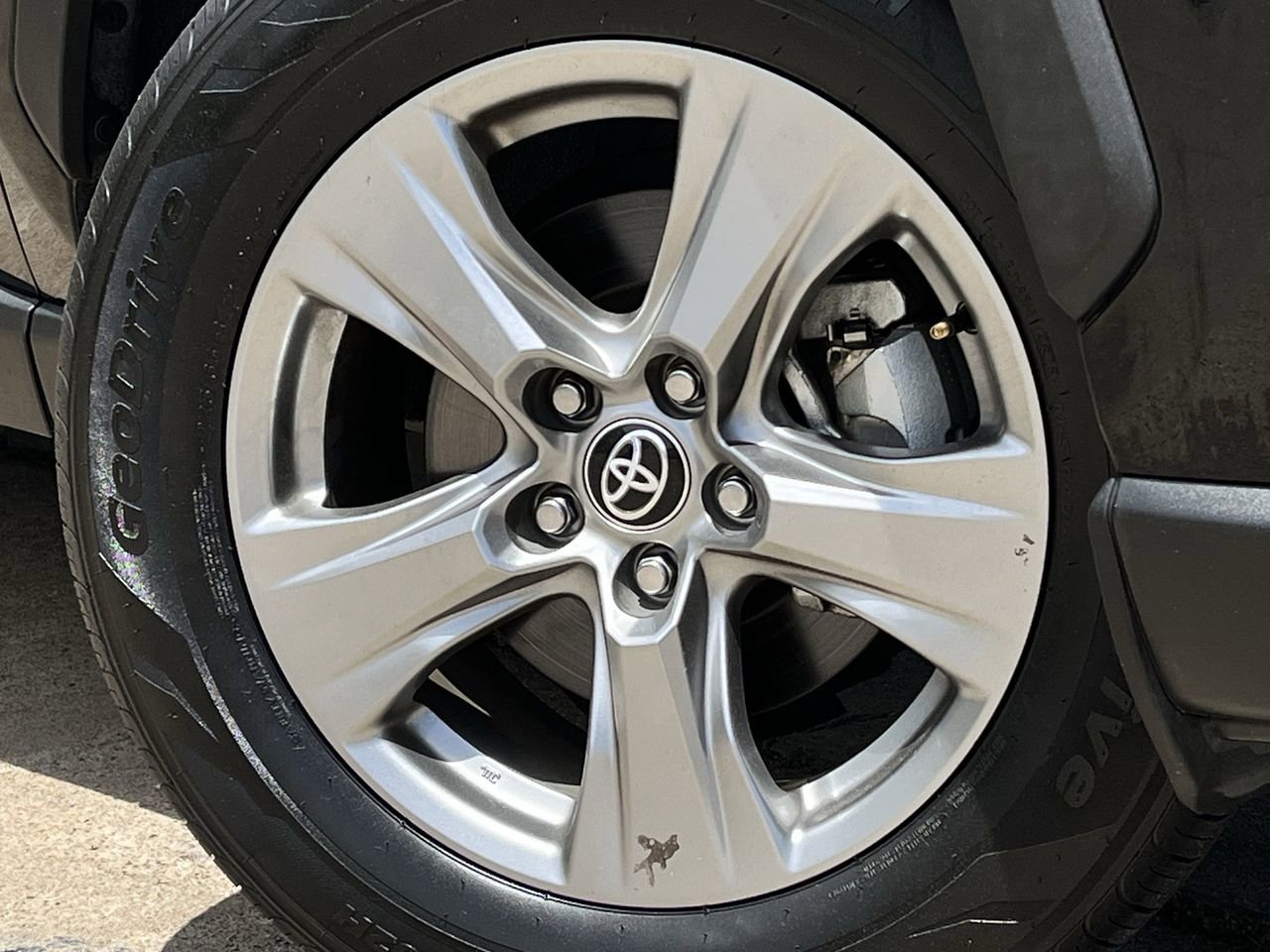 Used 2024 Toyota RAV4 XLE w/ Weather Package AWD/4WD image 28