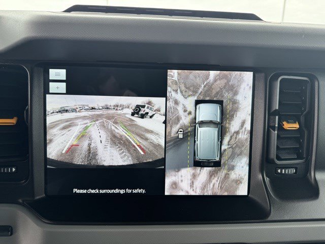 Used 2023 Ford Bronco Badlands image 19