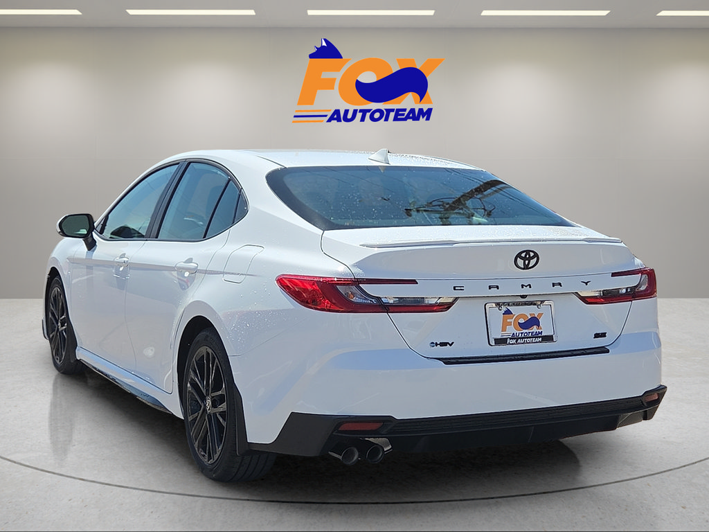 New 2026 Toyota Camry SE w/ Convenience Package FWD image 3