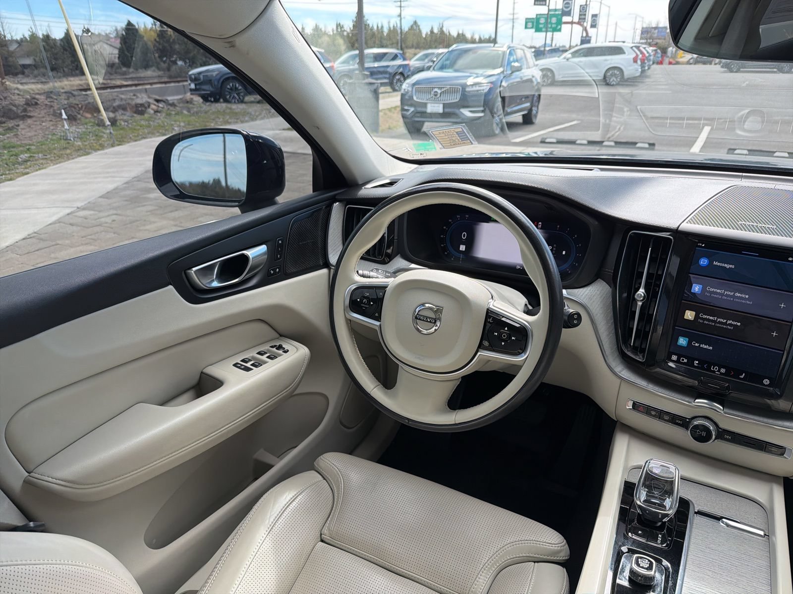 Used 2024 Volvo XC60 B5 Ultimate w/ Protection Package Premier AWD/4WD image 12