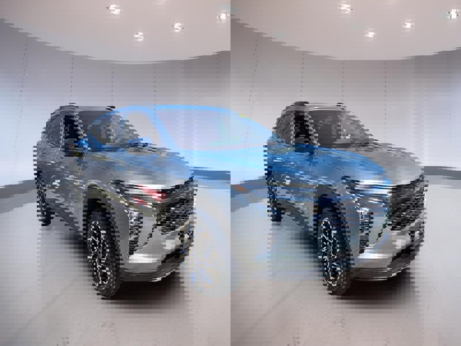 Used 2024 Chevrolet Trax RS w/ Driver Confidence Package image 1