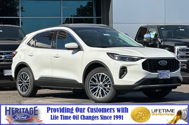 New 2024 Ford Escape SE w/ PHEV Premium Package