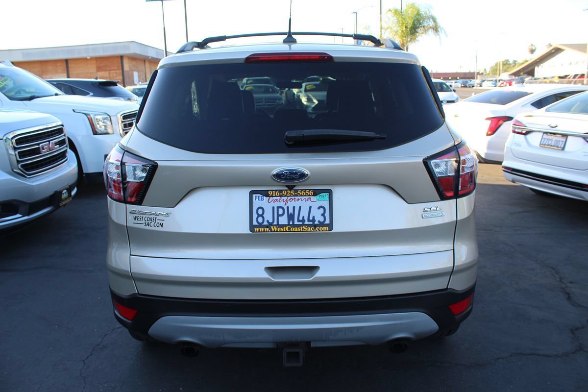 Used 2018 Ford Escape SEL FWD image 6