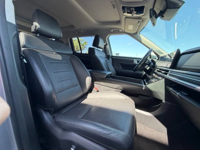 Used 2025 Hyundai Santa Fe Limited AWD/4WD image 22
