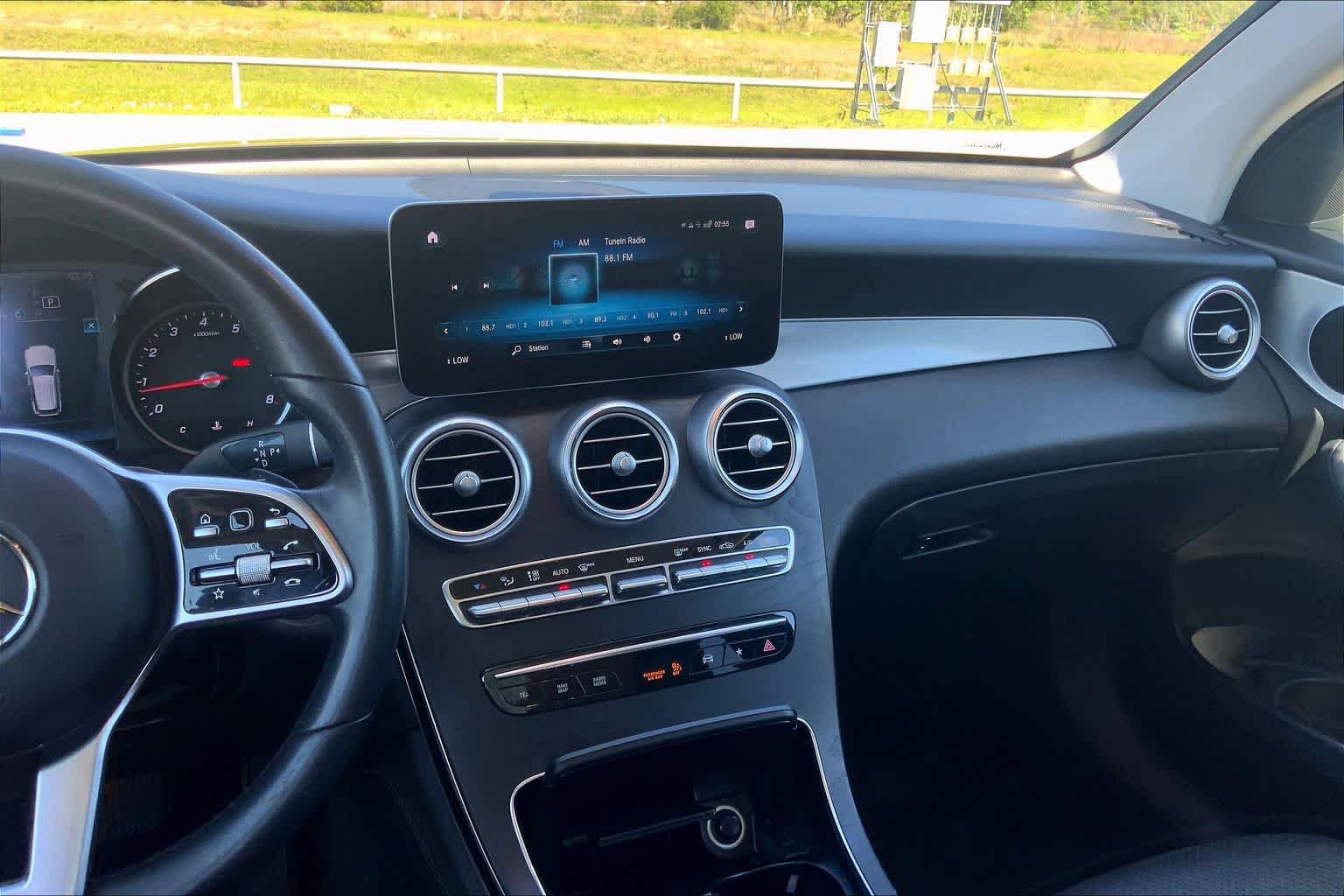 Used 2021 Mercedes-Benz GLC 300 image 6