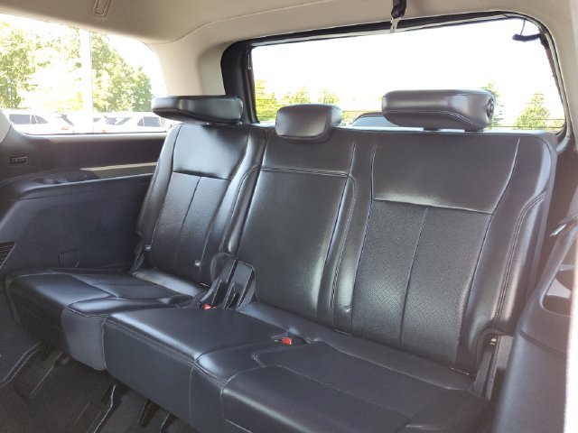 Used 2024 Ford Expedition XLT AWD/4WD image 34
