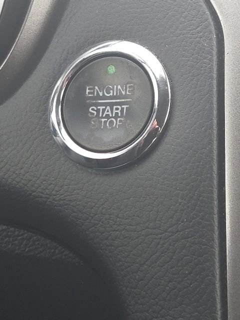 Used 2020 Ford Fusion SE image 39