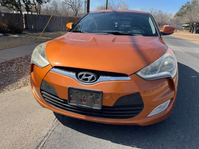 Used 2014 Hyundai Veloster RE:FLEX Edition image 5