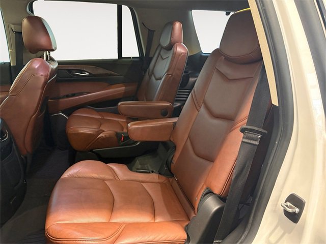 Used 2019 Cadillac Escalade Premium Luxury image 11