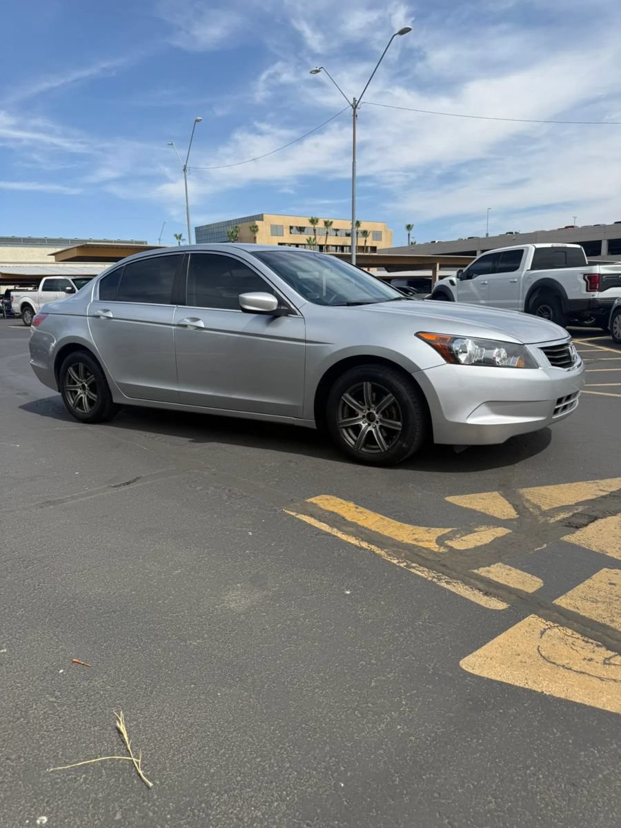 Used 2010 Honda Accord LX image 1