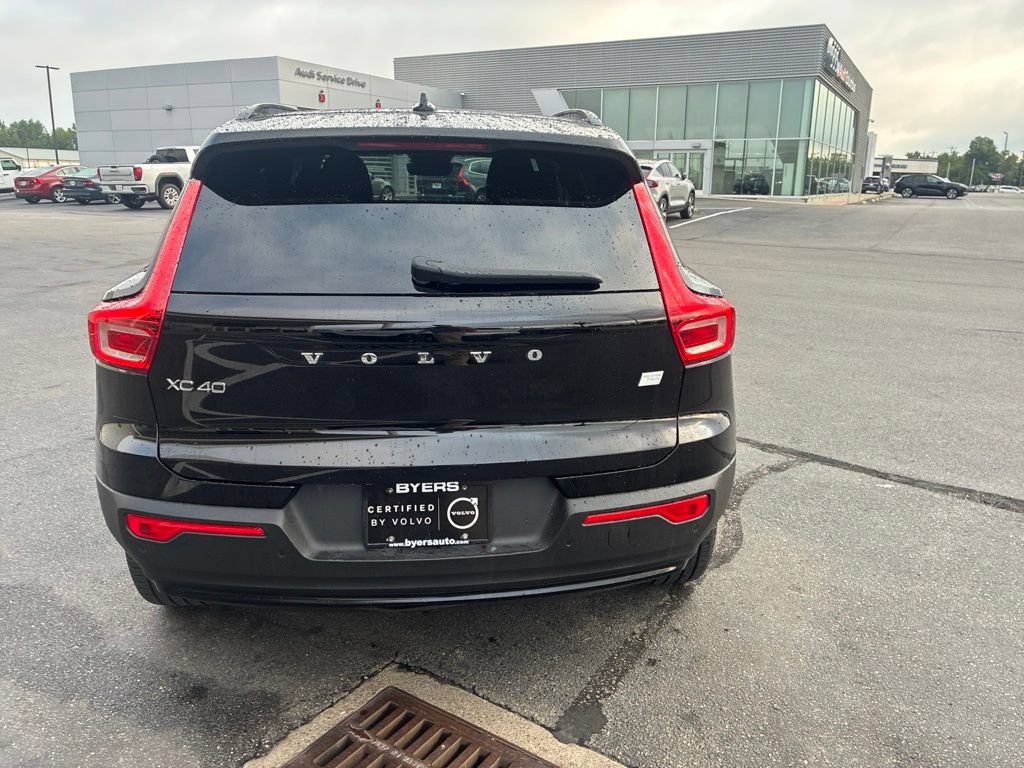 Used 2023 Volvo XC40 Recharge Plus AWD/4WD image 5