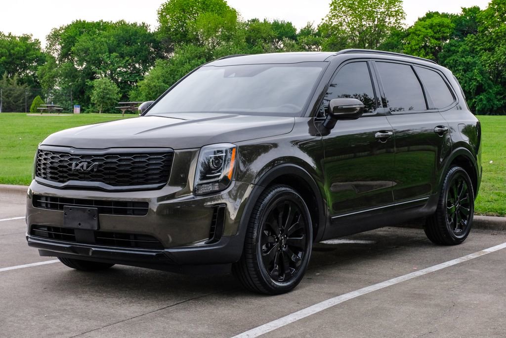 Used 2022 Kia Telluride S image 3