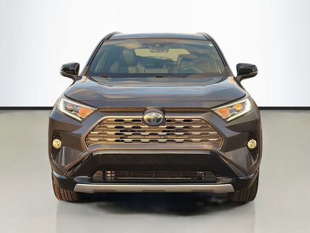 Used 2019 Toyota RAV4 XSE w/ XSE Weather Package image 8