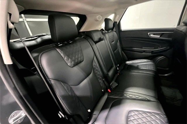Used 2024 Ford Edge Titanium w/ Cold Weather Package image 26