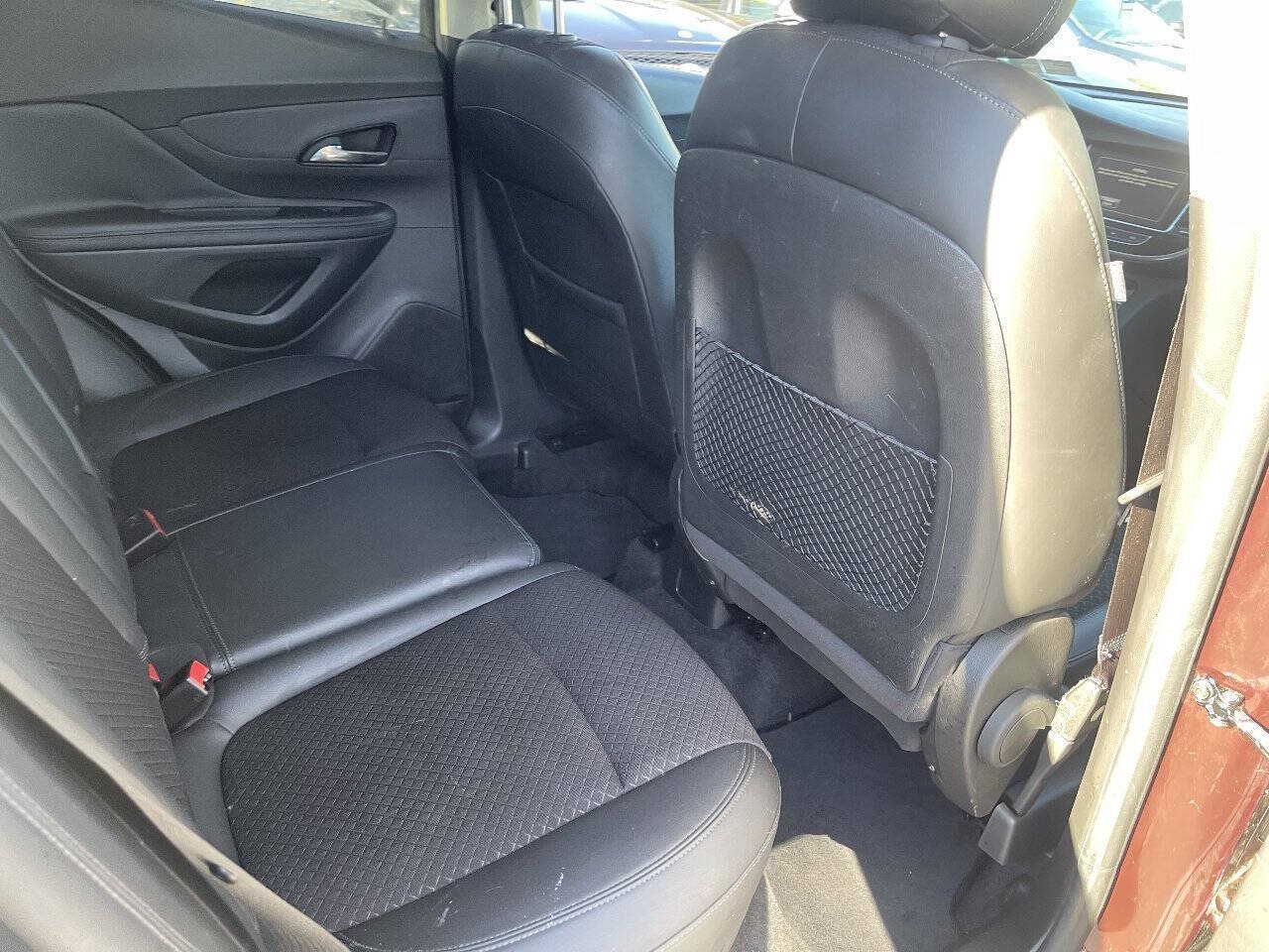 Used 2018 Buick Encore Preferred FWD image 17