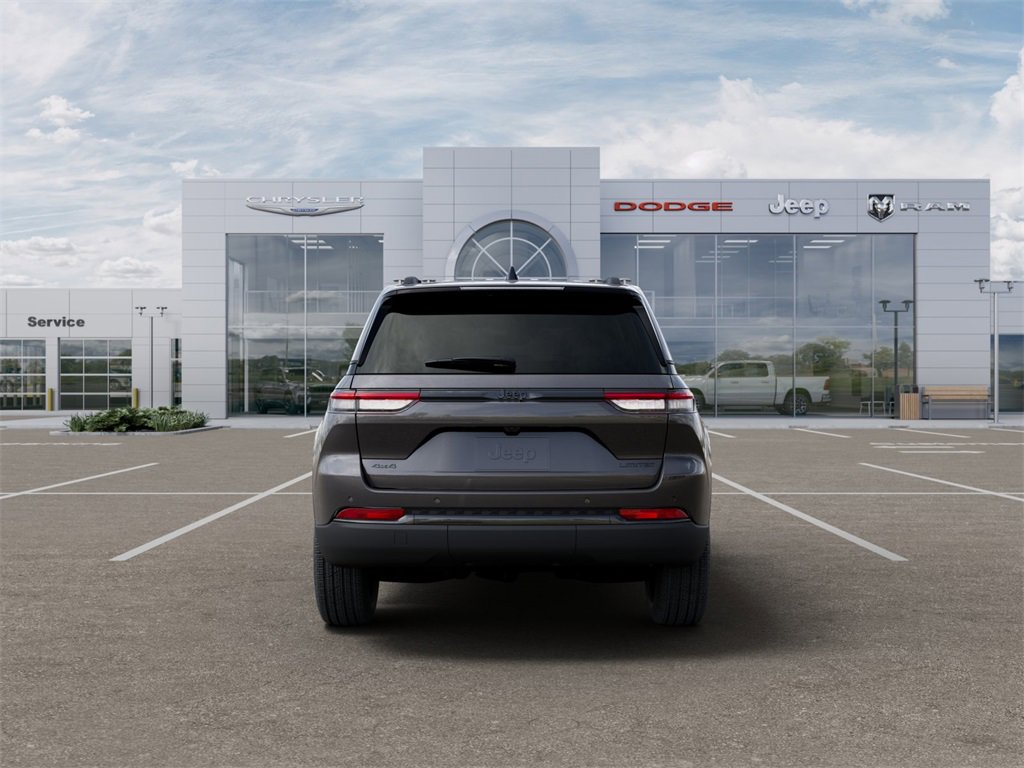 New 2025 Jeep Grand Cherokee Limited w/ Black Appearance Package image 7
