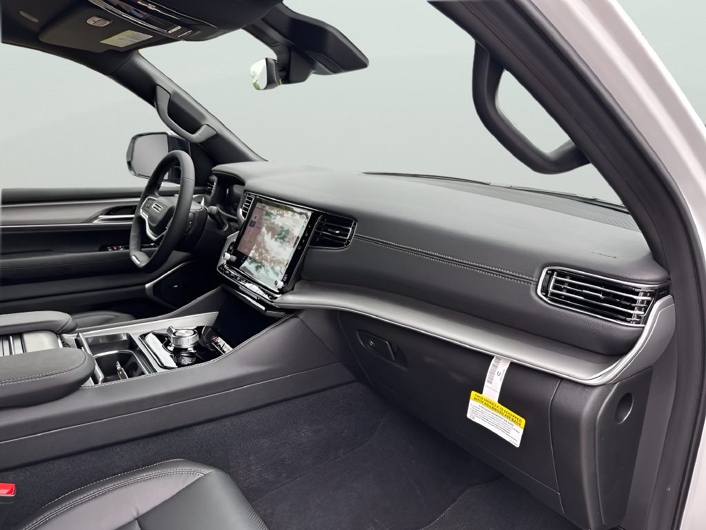 New 2026 Jeep Grand Wagoneer L 4WD image 37